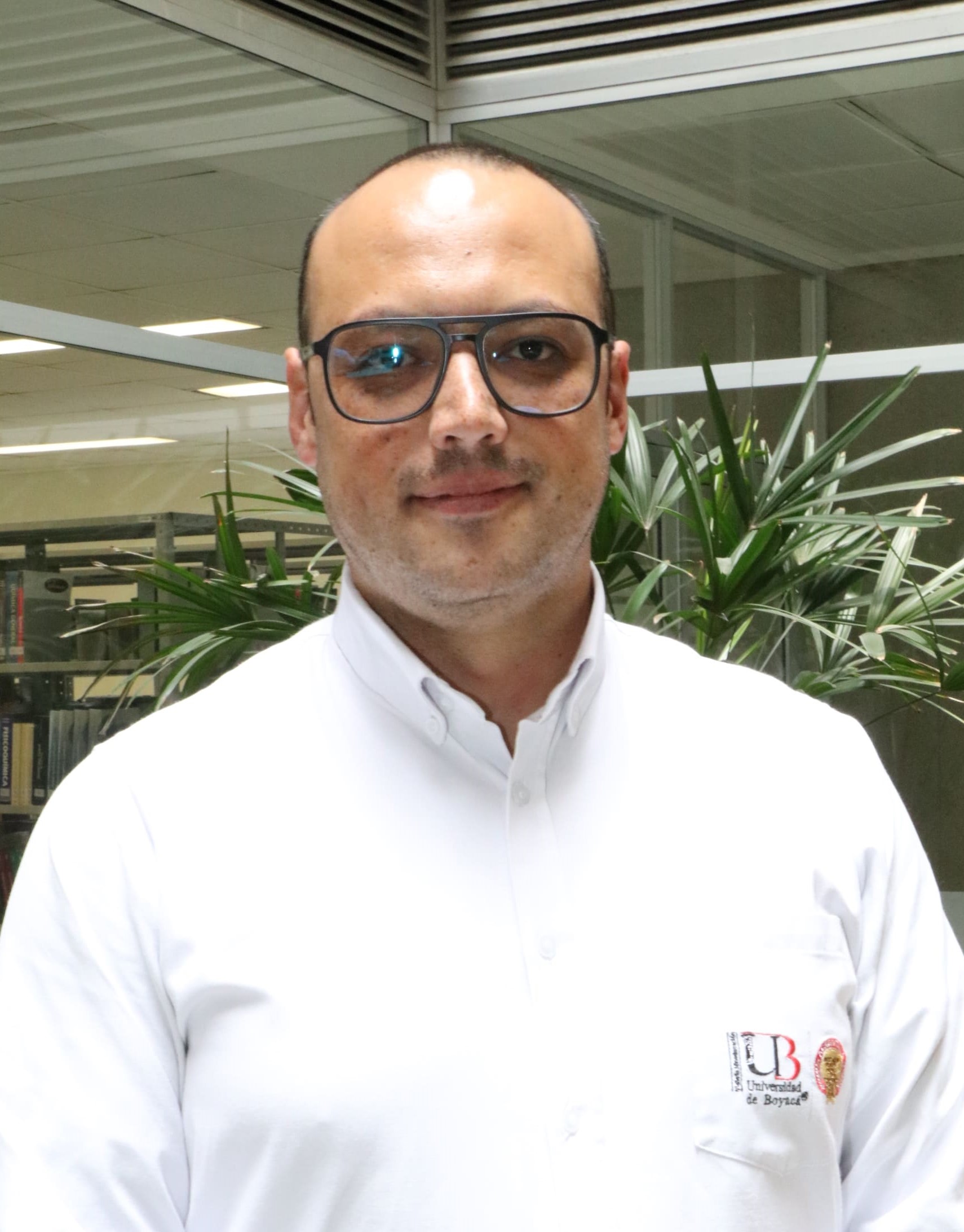 OSCAR MAURICIO LOZANO RUEDA