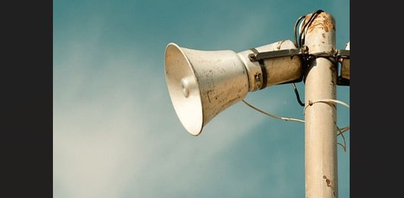 El barrio no tiene un sonido particular que lo defina; más bien es la polifonía de diferentes melodías y ritmos lo que caracteriza a este lugar. 