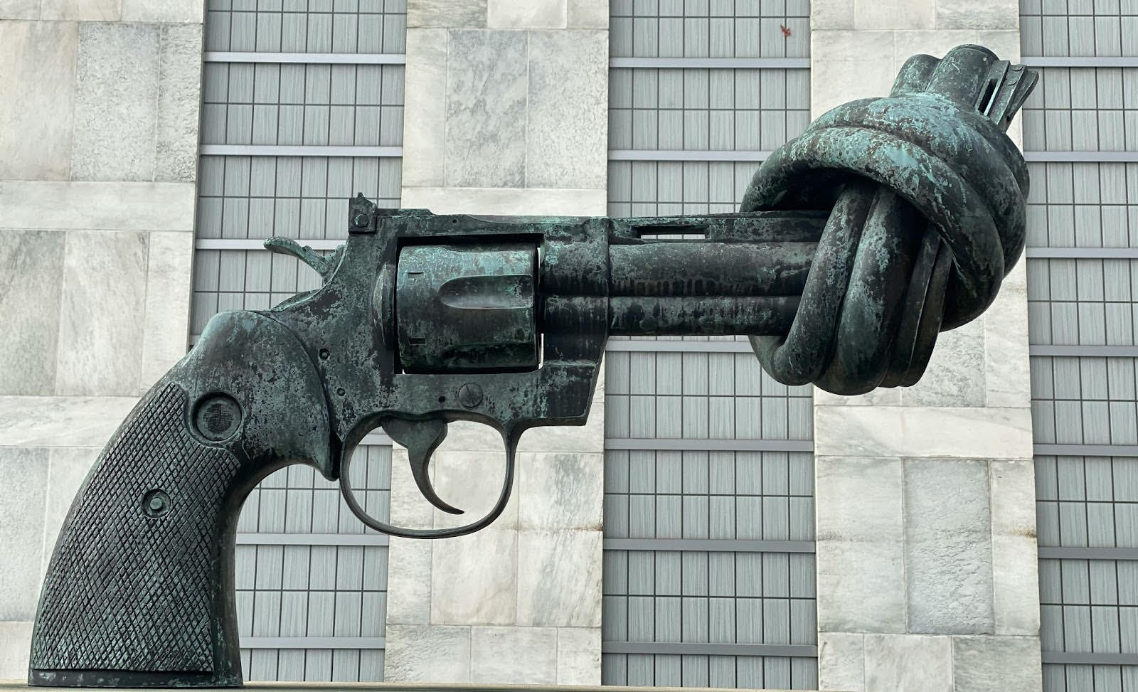 Día de las víctimas del conflicto armado Colombiano: Memoria Viva - recordar para no repetir