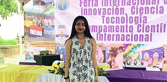 Estudiante del Semillero Gama participó  en evento de investigación en México