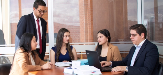 Exámenes preparatorios del Programa de Derecho y Ciencias Políticas